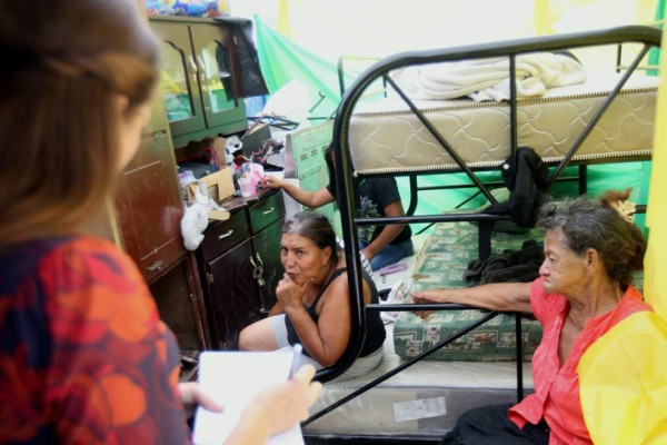 Brindan solución a 13 familias de la colonia Godoy