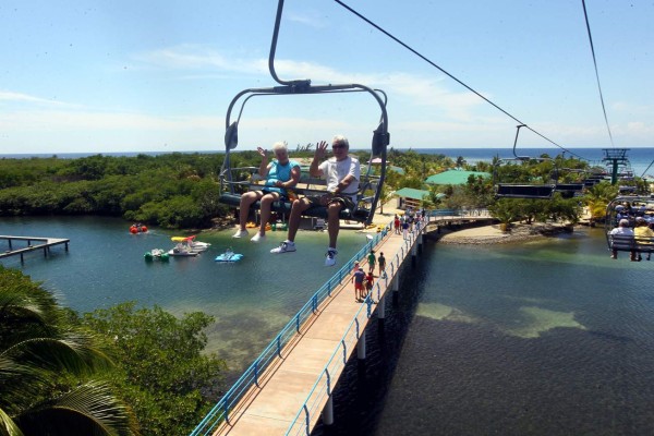 Roatán: Paraíso misterioso donde el verano es eterno