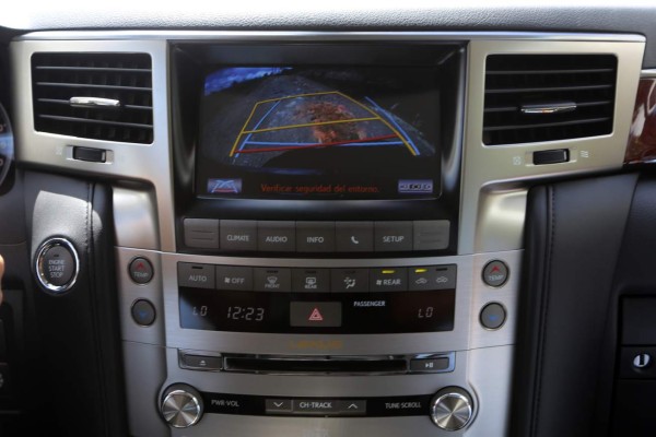 Lexus LX-570, un lujo imponente