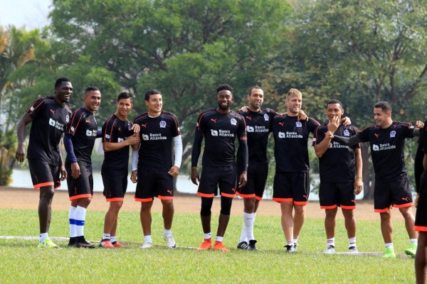 Walter García, argentino del Olimpia, analiza sus tres meses en Honduras