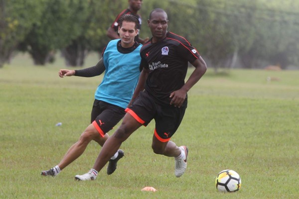 Carlos Restrepo afina al Olimpia para el primer round ante Alianza&nbsp;&nbsp;