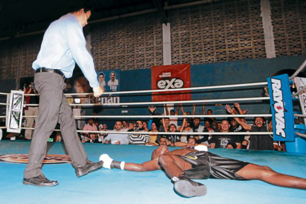 Escorpión volvió a picar al Muñeco