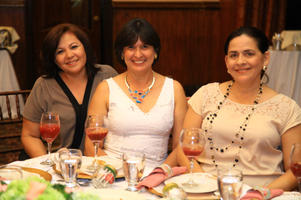 Alegre bienvenida para Olivia