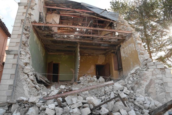 Un terremoto 'dual' o gemelo sacudió a Italia, según los expertos&nbsp;