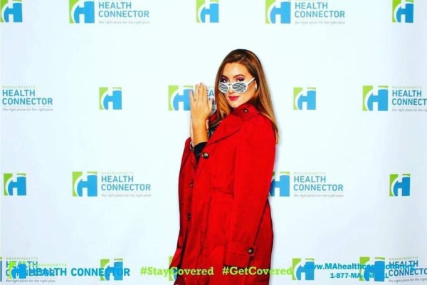 Así es Selena Lee, la hondureña que encanta con su voz en EEUU