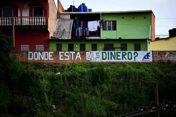 FOTOS: Se expande por toda Honduras la pregunta '¿Dónde está el dinero?'