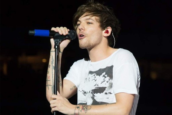 El cantante Louis Tomlinson es arrestado tras golpear a un paparazzi en Los Ángeles