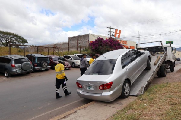 Inician operativos para retirar las chatarras en la capital de Honduras
