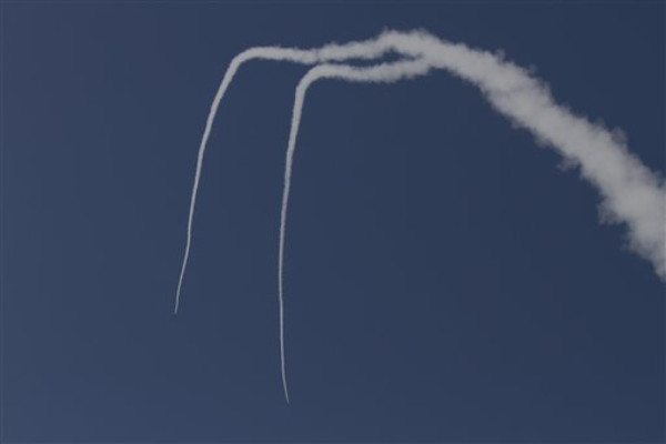 Cohete contra Tel Aviv, más ataques contra Gaza