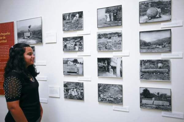 Imágenes históricas de Copán se exhiben en Tegucigalpa