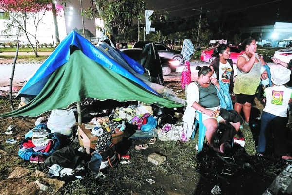 Afectados por inundaciones provocadas por Eta urgen mayor asistencia