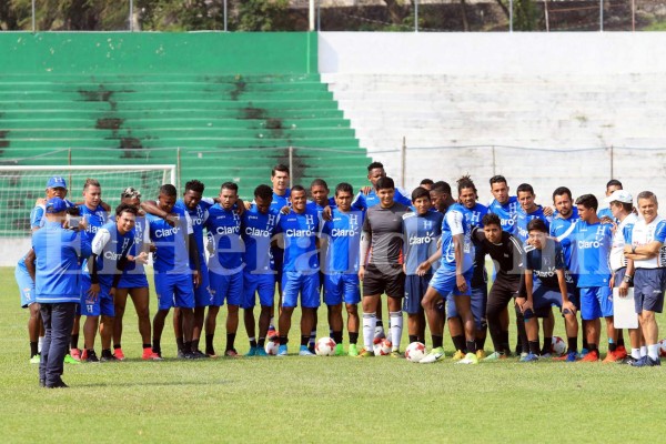 La Selección de Honduras jugará de azul y blanco contra México en el Azteca