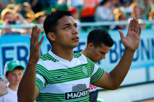 Emilio Izaguirre podría jugar en Costa Rica
