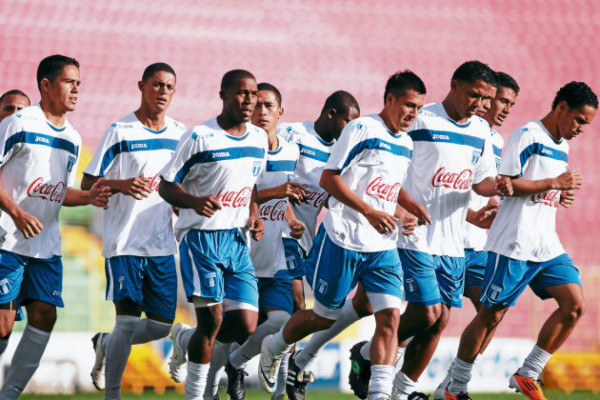 La sub 23 de Honduras viajó a EE UU con la misión de sellar el boleto a Londres