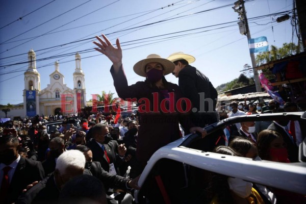 Las imágenes del recorrido de Xiomara Castro hacia el Estadio Nacional
