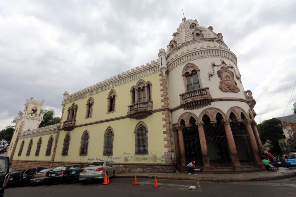 Irrecuperable Museo Villa Roy