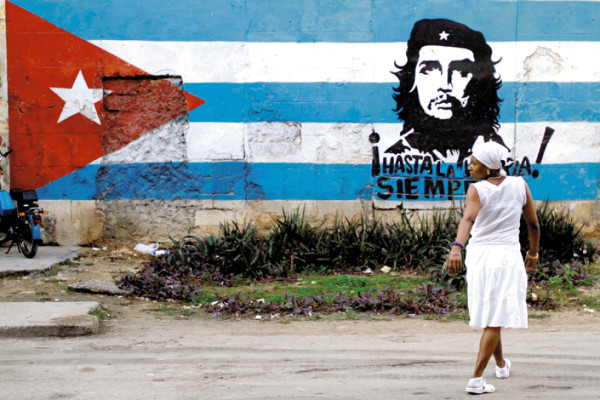 Embargo de EE UU cumple medio siglo y podría endurecerse