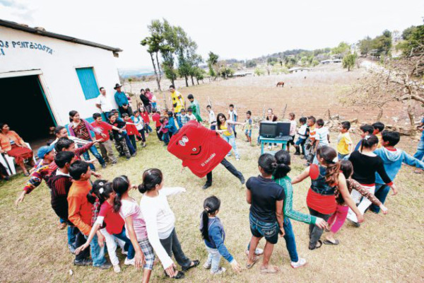 Soli-Diario es alegría y esperanza en Las Trojas, montaña de Azacualpa