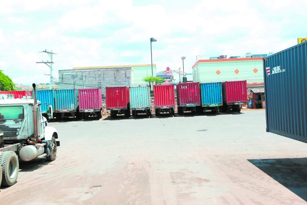 DEI detecta millonaria evasión en importaciones de Panamá