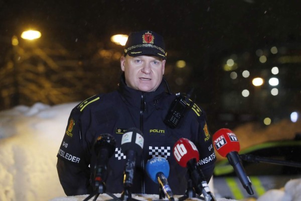 Luto, devastación e incertidumbre: El escenario tras mortífera avalancha en Noruega (FOTOS)