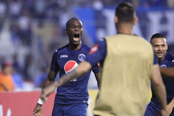 Rubilio Castillo marcó en la final su octavo gol con Motagua ante Olimpia