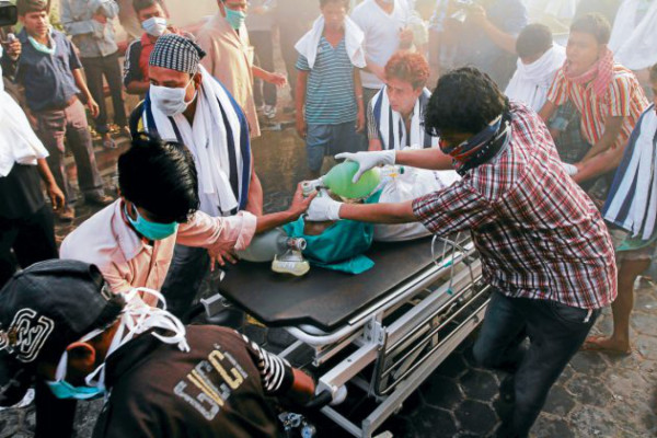 Al menos 89 muertos en gigantesco incendio