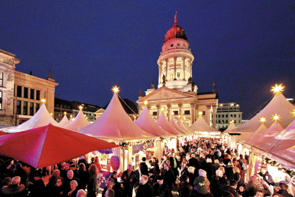 El mundo abraza la Navidad