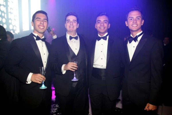 Los senior más guapos de las fiestas prom 2016