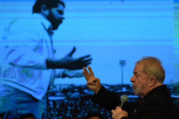Lula da Silva condenado a 9 años y 6 meses de cárcel por corrupción