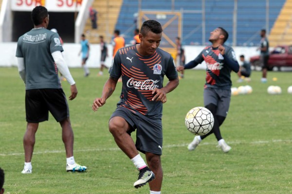 Olimpia derrota 4-0 Police United en partido de la Concachampions