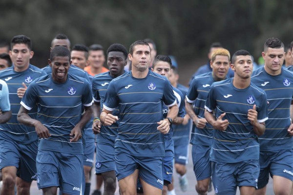 Diego Vásquez:_ 'A Cortés iremos con las reservas...”