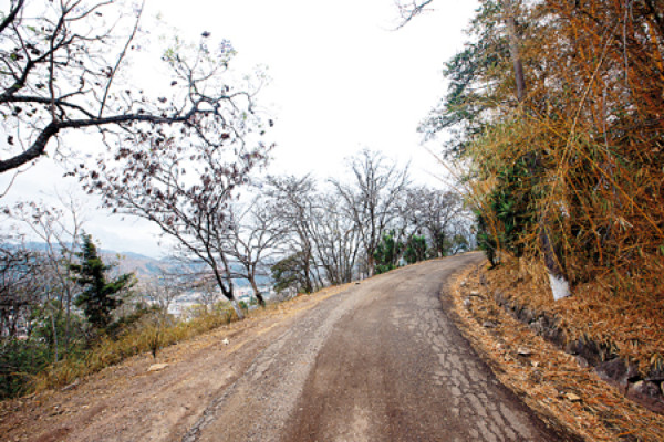 Inicia la construcción del parque Cerro Juana Laínez