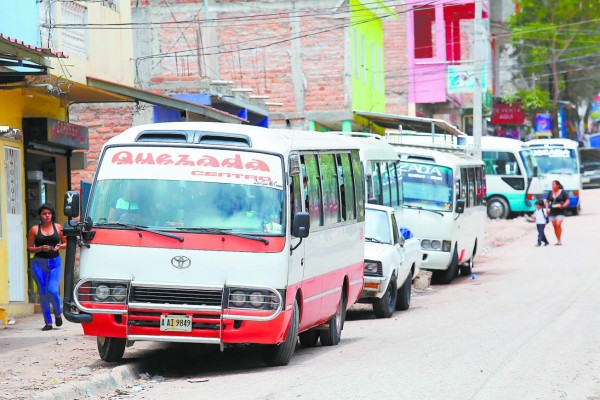 Paralizada otra ruta de buses por amenazas de extorsionadores