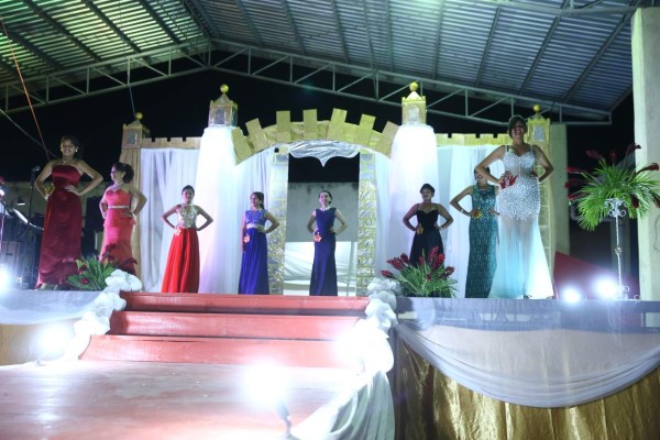 Cinthia López, la nueva Reina de la Feria Patronal de Nacaome