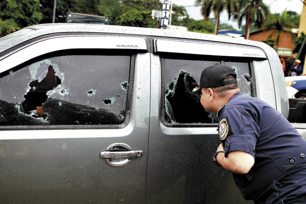Tres muertos y dos heridos deja atentado criminal