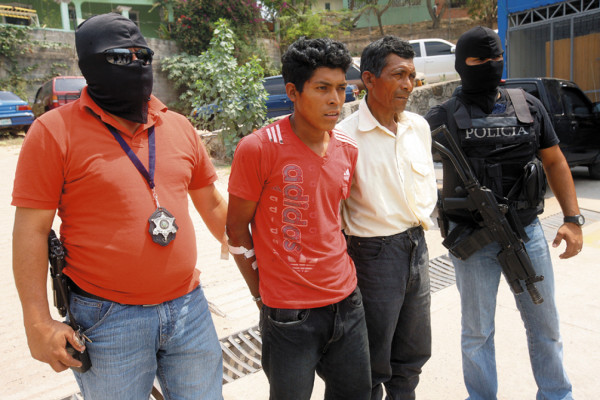 Mata a su hermano y Policía lo captura