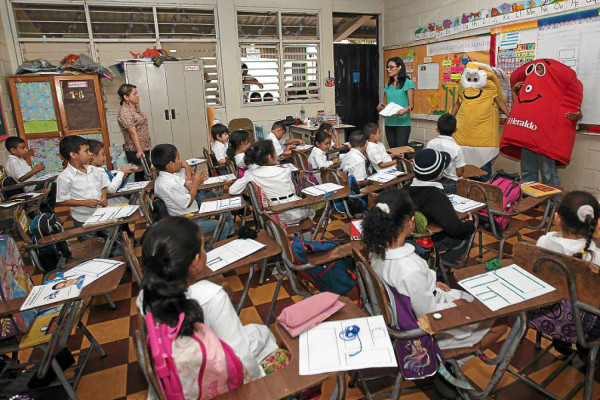 Don Lápiz y don Borrador se unen a fiesta ecológica