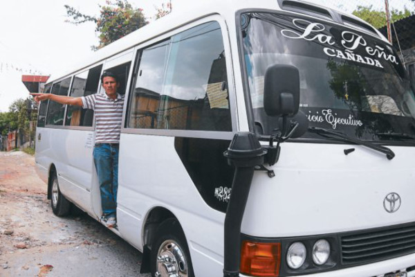 Los Chicanos, supertitanes de las cuerdas