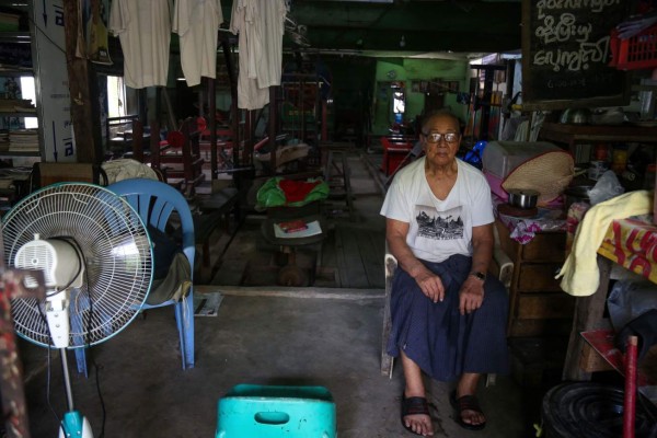 FOTOS: Sein Maung, fisicoculturista orgulloso de levantar pesas con más de 90 años