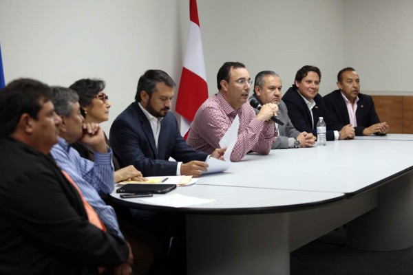 Sustituyen aspirantes que renunciaron del Partido Liberal de Honduras