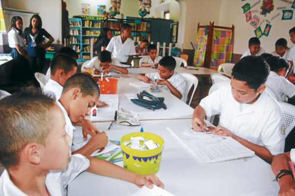 Intelectuales en las artes y la educación primaria