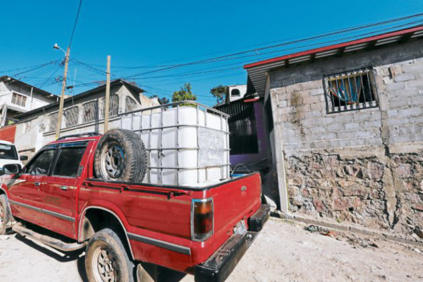 Desabastecimiento de agua genera crisis en Nueva Suyapa