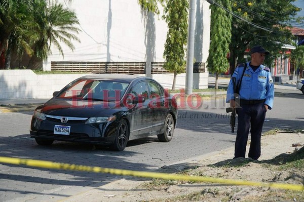 FOTOS: El dolor de familiares al identificar a joven asesinado en SPS