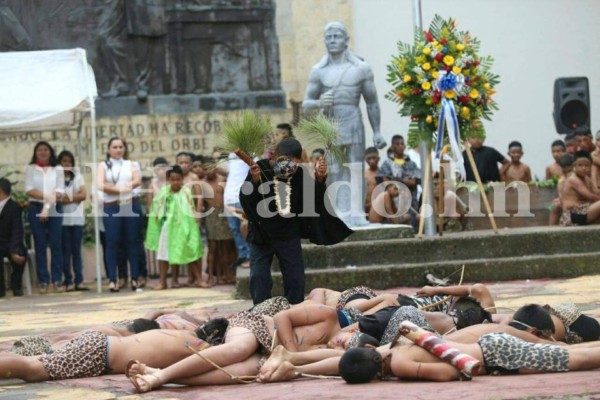 Escolares conmemoran Día al Cacique Lempira