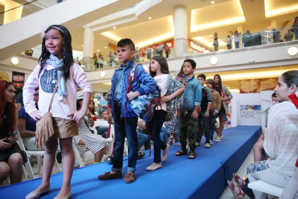 Kids Fashion Week 2015: Arcoíris de tendencia infantil