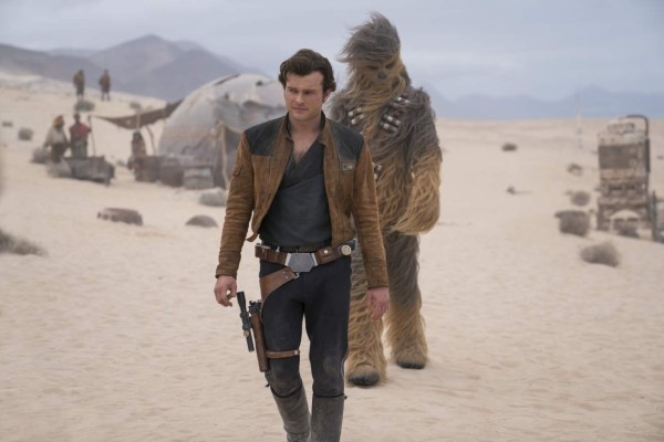 'Solo” decepciona en la galaxia de 'Star Wars”