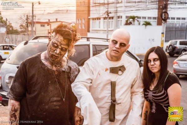 Zombie Walk HN: El terror se desató en la capital