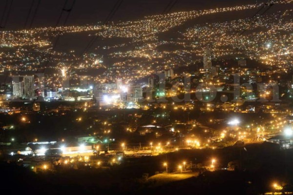 Hora para ver el eclipse solar del 21 de agosto en las principales ciudades de Honduras
