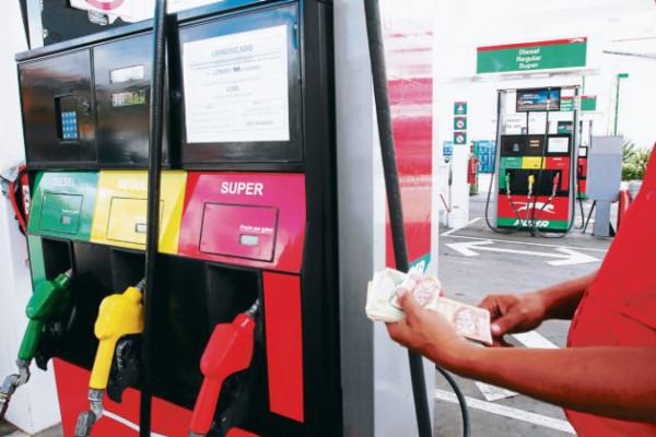 Honduras: Gasolina superior baja 2.72 lempiras