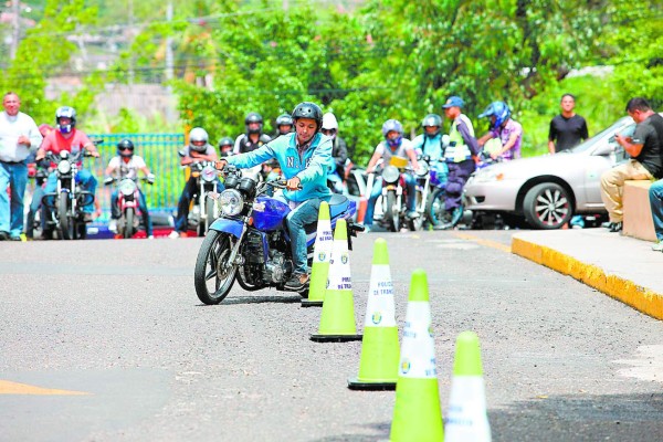 Rodarán cabezas por irregularidades en la Dirección de Tránsito